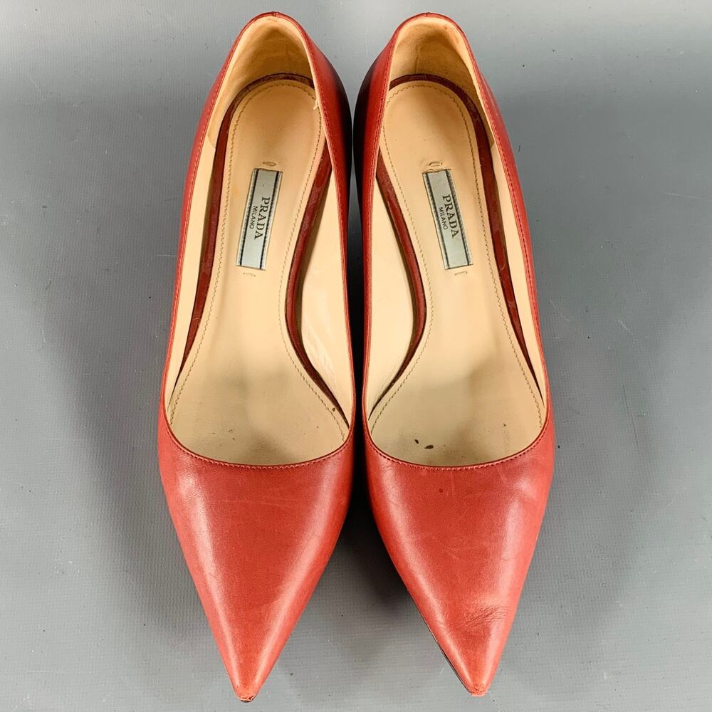 PRADA Size 8 Red Leather Kitten Heel Pointed Toe Pumps - Picture 4 of 11